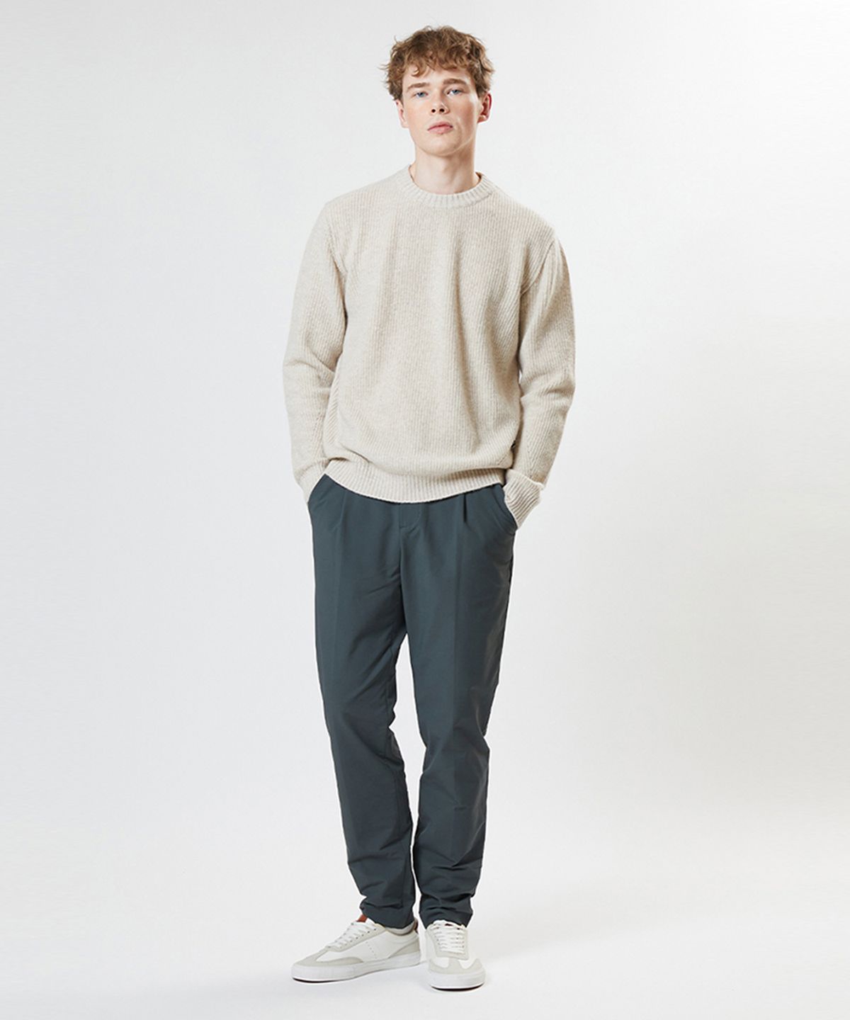 에이븐(AVEN) 클래식 밴딩 팬츠 카키