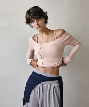 여성 요가복 DEVI-T0112-살몬핑크 필라테스 웨이븐 프릴 롱슬리브