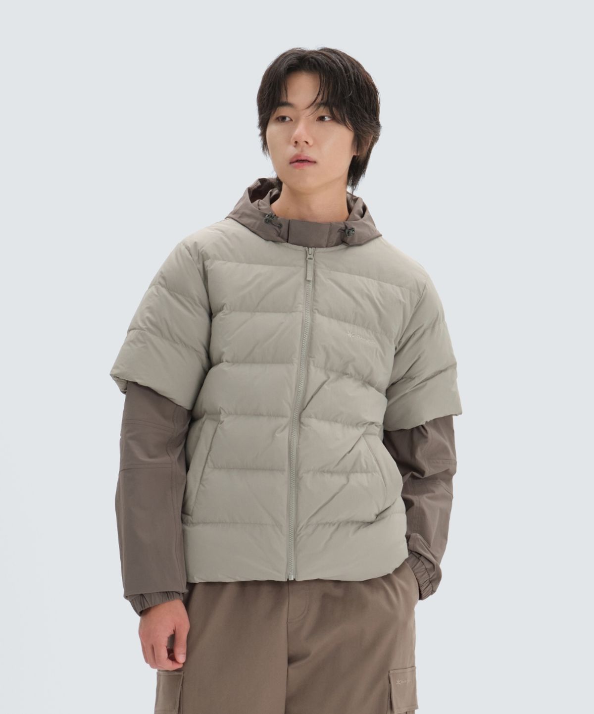스노우피크 어패럴(SNOWPEAK APPAREL) 랜드에어 반팔 경량 다운 자켓 (S24WMLDJ51) Beige Gray