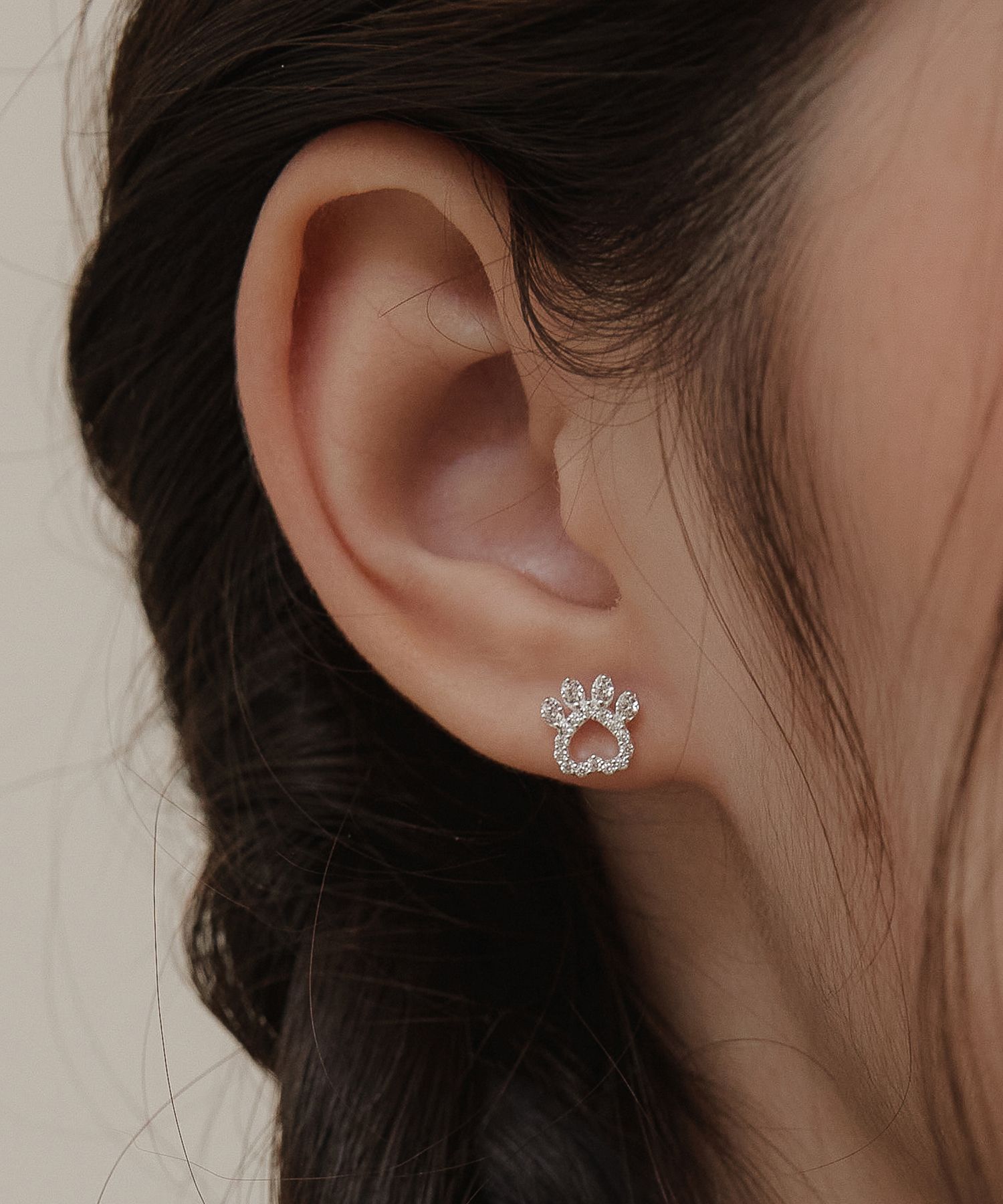 イヤリング TATIANA Silver 925 Kitty Step Earrings EC3129 MUSINSA | TATIANA (Silver 925) Kitty Step Earrings EC3129