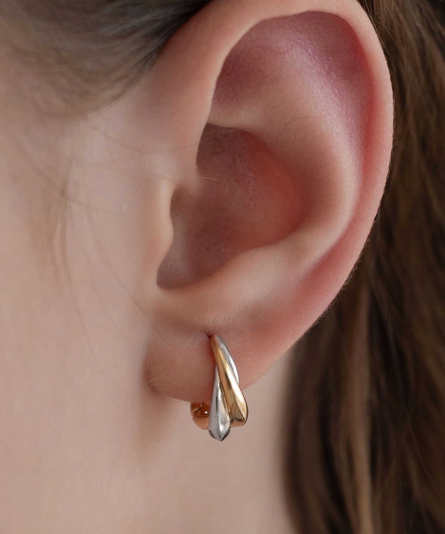 ☆TATIANA☆ Screw Spiral Hoop Earrings EC3130 MUSINSA | TATIANA Screw Hoop Earrings EC3118