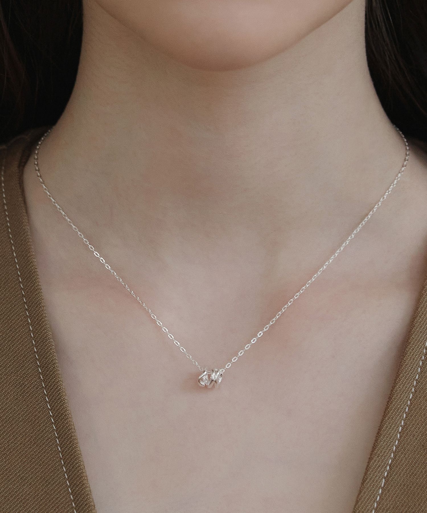 MUSINSA | TATIANA (Silver 925) Ripple Curl Pendant Necklace
