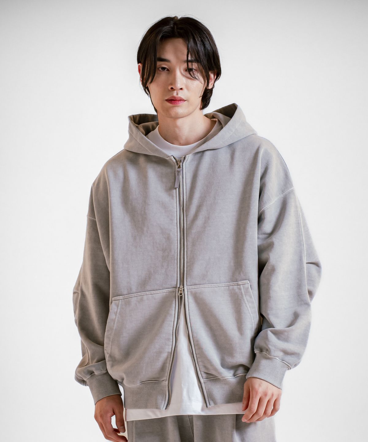 피에스쇼퍼(PSSHOPPER) 피그먼트 스몰로고 후드집업 [라이트 그레이]