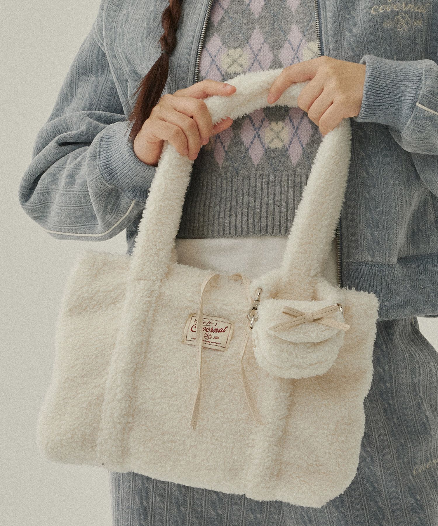 MUSINSA | COVERNAT WOMAN Cloverheart Fluffy Medium Tote Bag