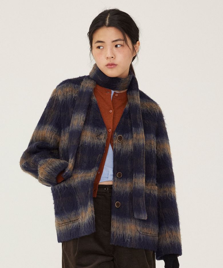 우먼 헤어리 체크 하프 코트 Check