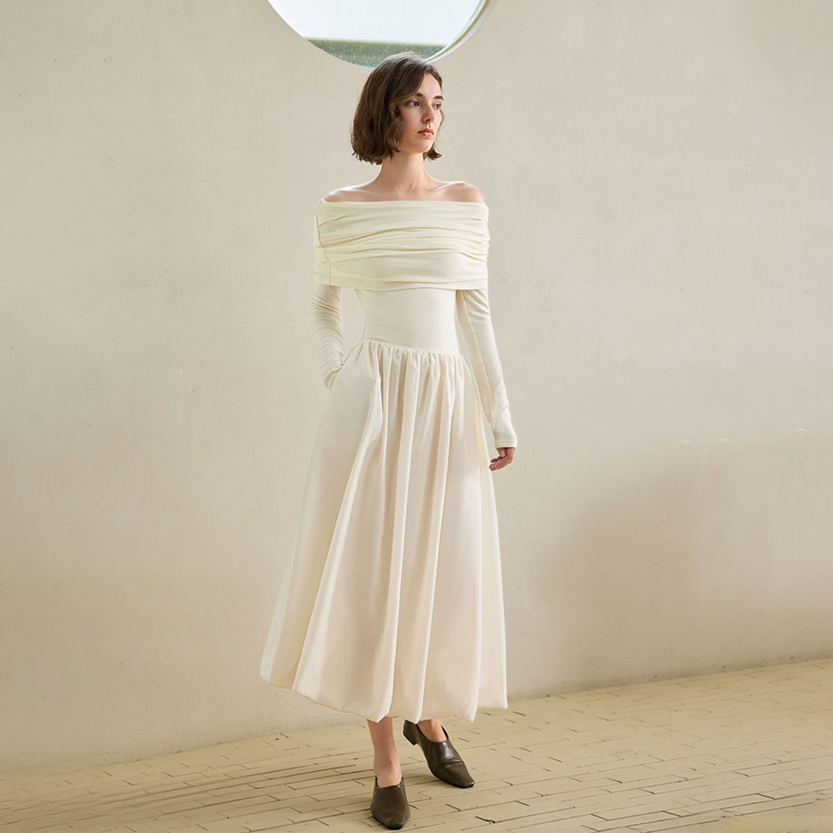 와이와이아이엠(YYIAM) YY_Temperament pleated solid color dress