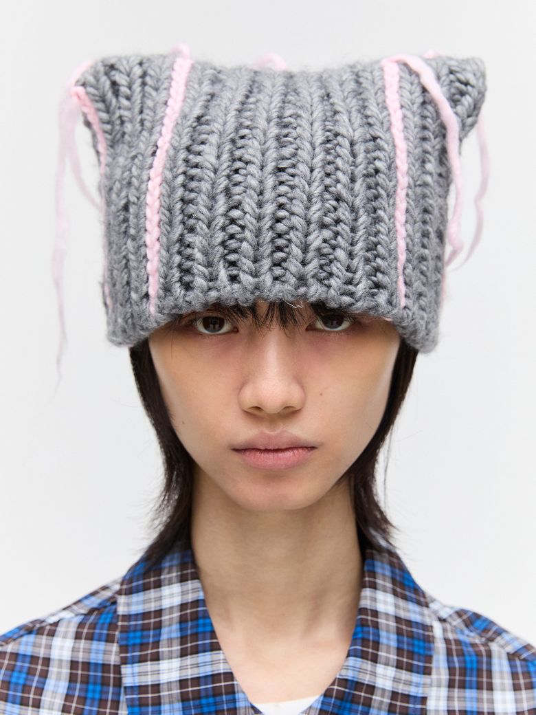 24 PUSSYCAT KNIT HAT, GRAY