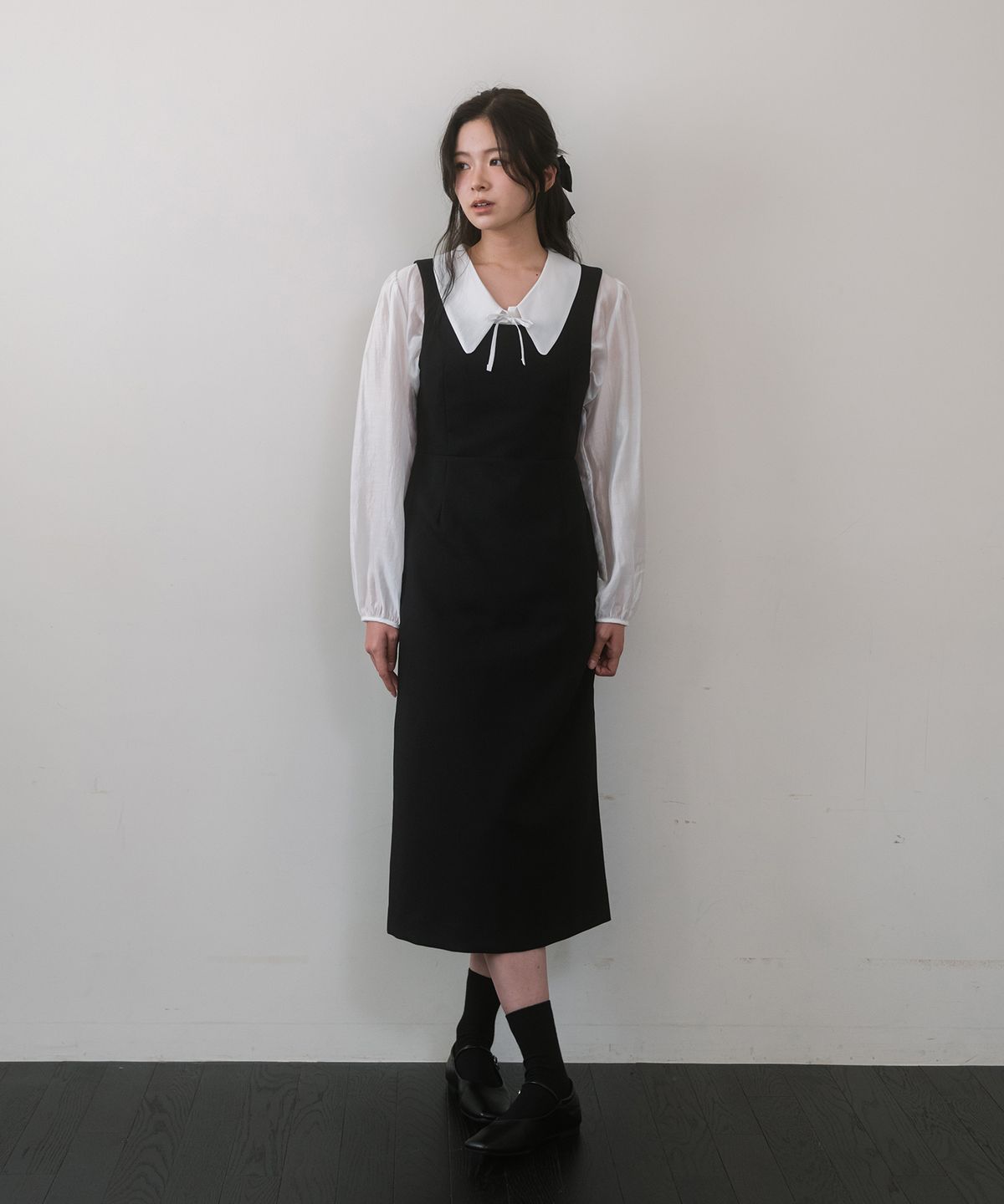 라미네즈(LAMINEZ) 스퀘어 슬리브리스 드레스 - 블랙