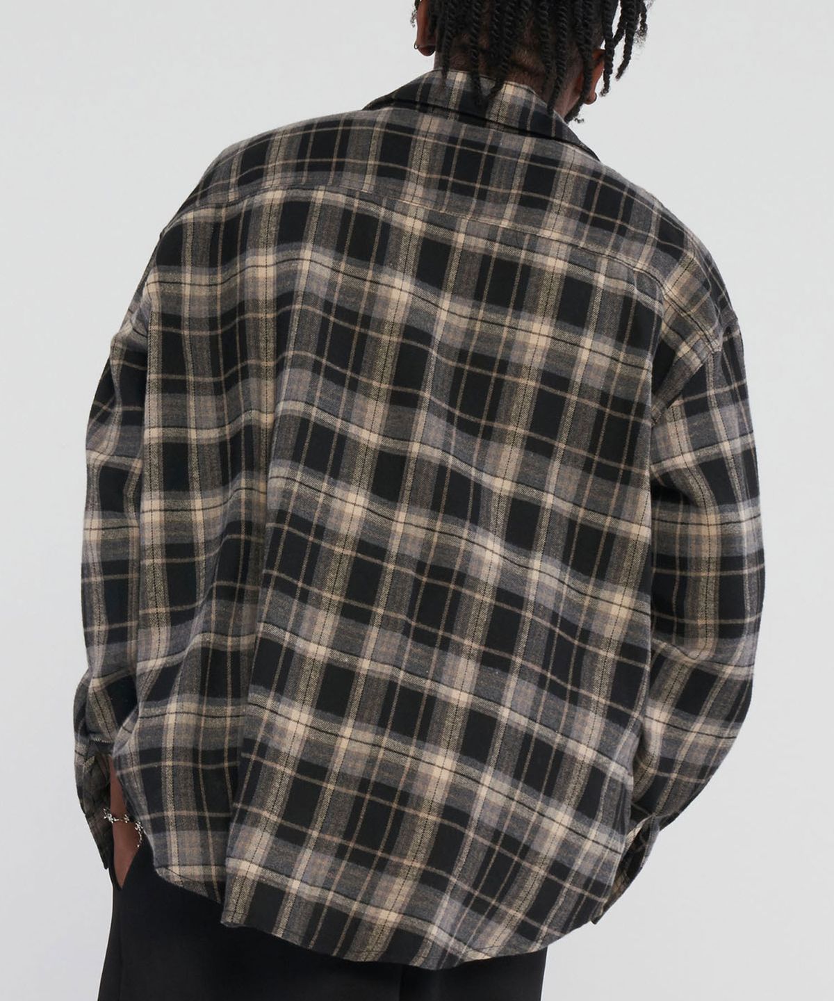 테네르(TENER) Retro oversized fit checkered shirt_Black