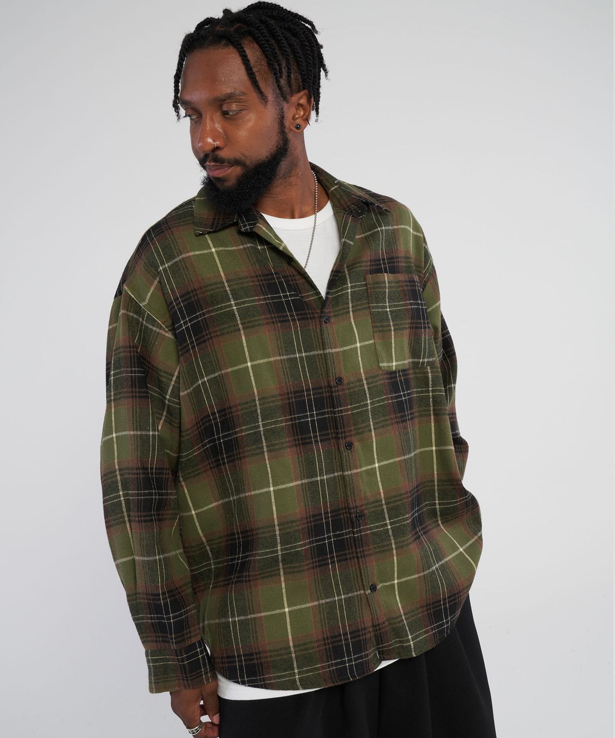 테네르(TENER) Retro oversized fit checkered shirt_Khaki