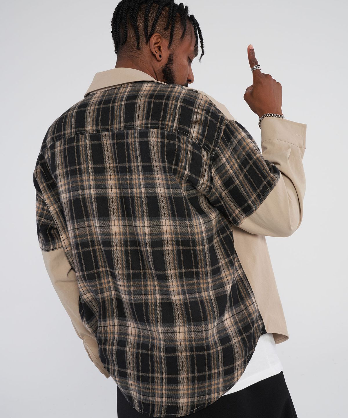 테네르(TENER) Front and back checkered shirt_Beige