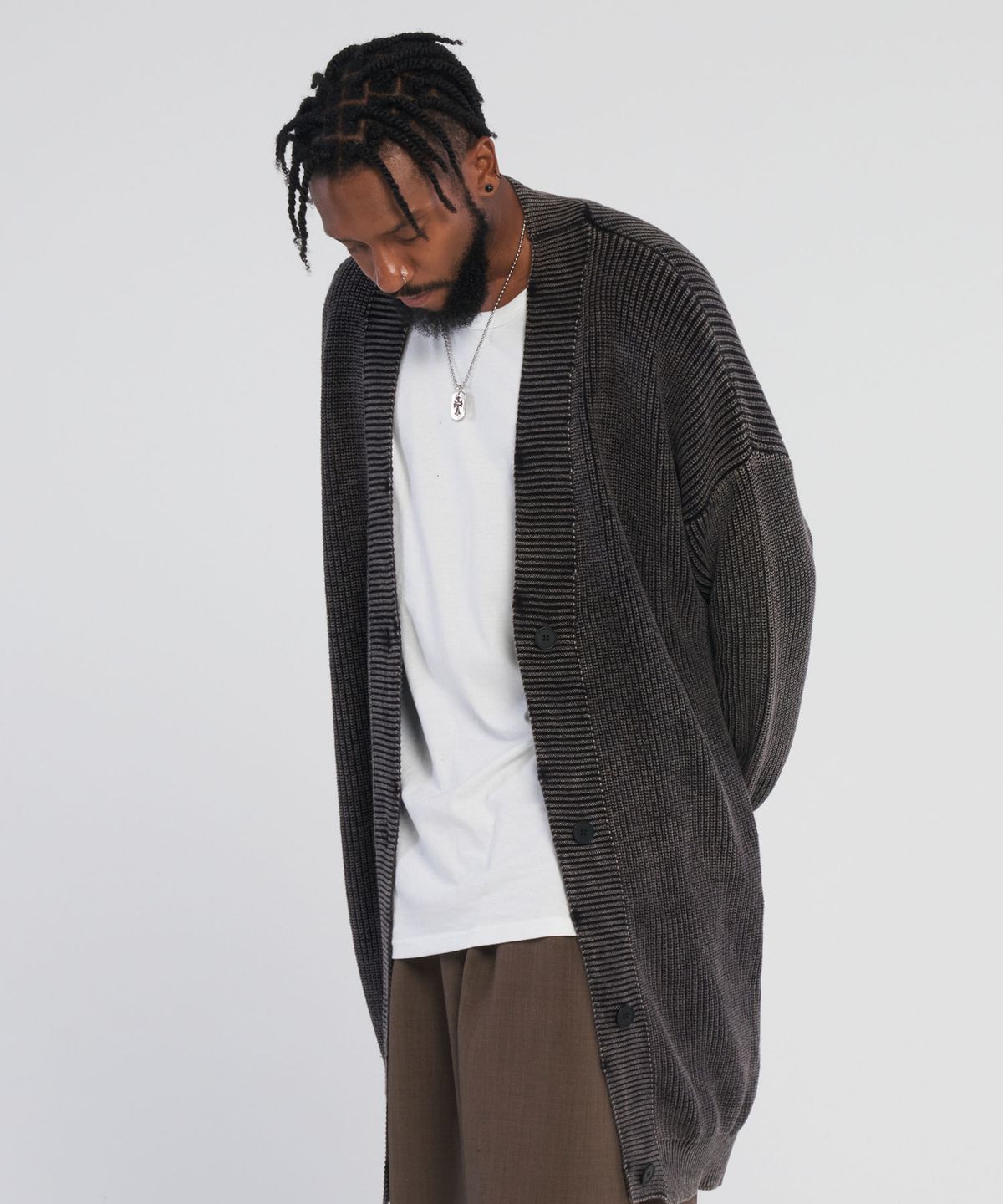 테네르(TENER) TNR Retro Long Cardigan_Dirty black