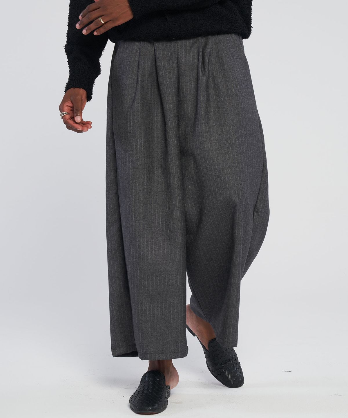 테네르(TENER) TR ST Wide Skirt Pants_Darkgray