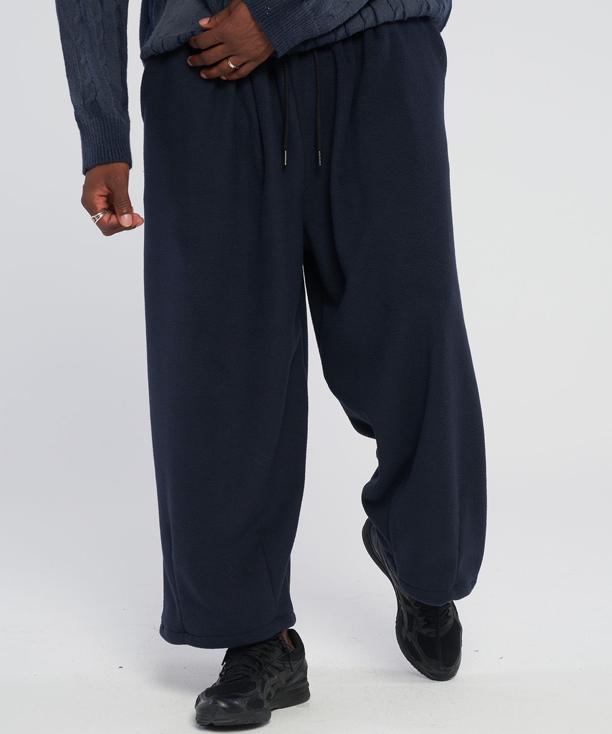 테네르(TENER) Soft baggy wide banding pants_Navy