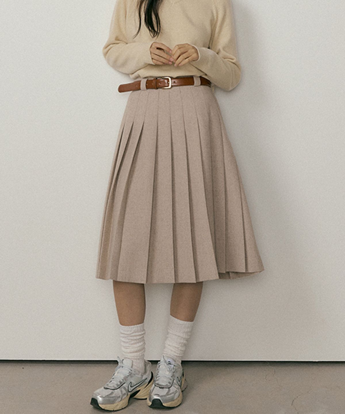 링서울(LINGSEOUL) wool pleated midi skirt-beige