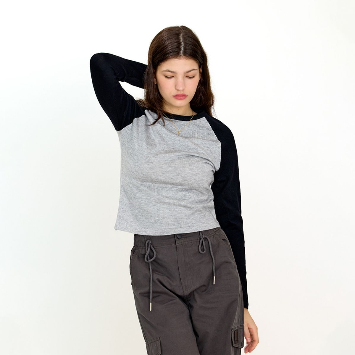에이앤레이(AEIREI) AR_American classic knit top_2color