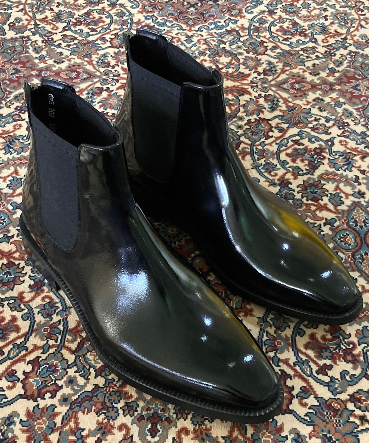 조앤슈(JOENSHOE) 백지퍼 릴 첼시부츠 크리스탈 복스