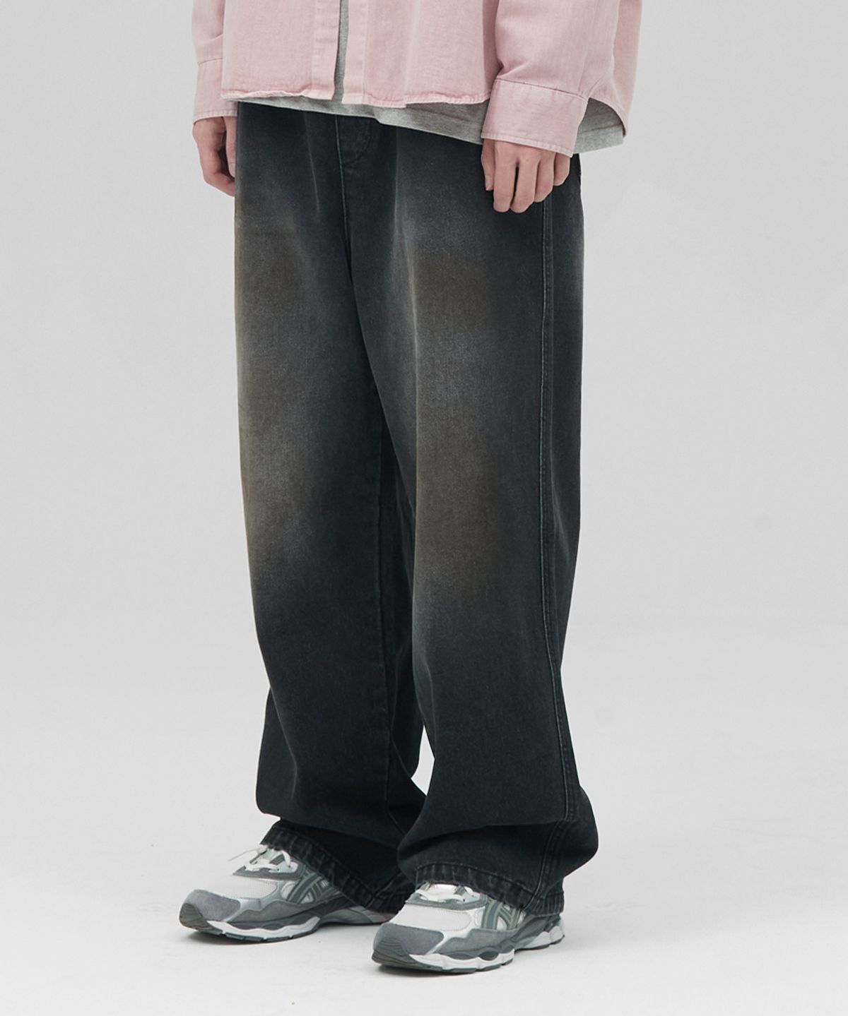 스탠즈(STENDS) [M~4XL] 워싱 데님 밴딩 팬츠_블랙