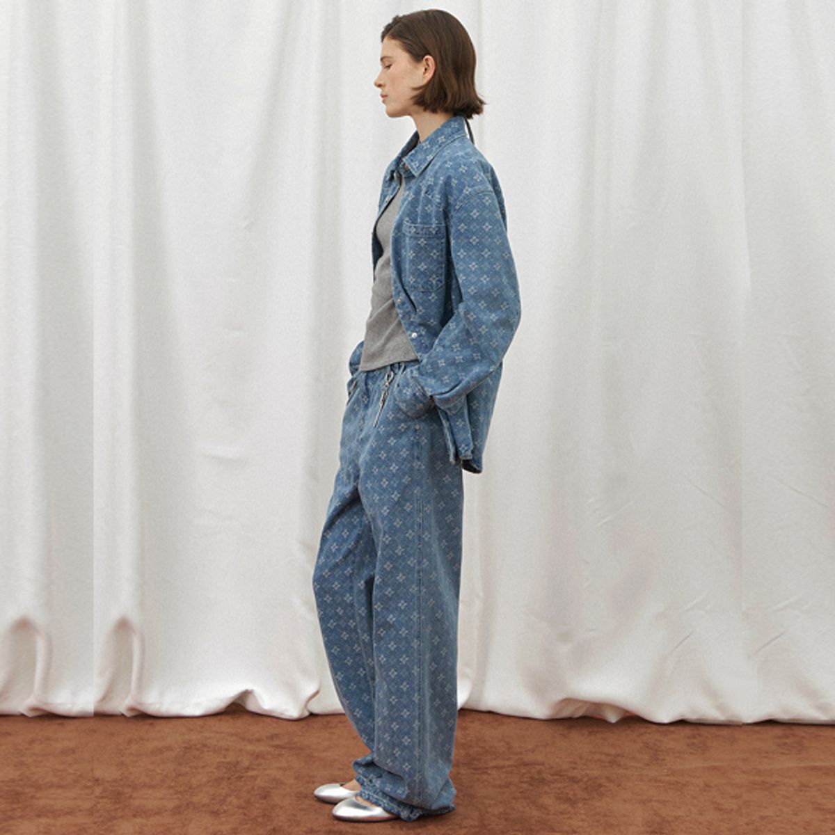 아틀리에 나인(ATELIER NAIN) LEAF PATTERN SET-UP DENIM PANTS(PT-5597)