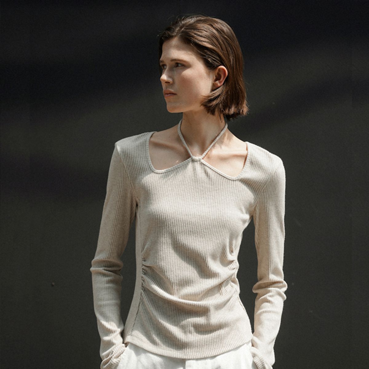 아틀리에 나인(ATELIER NAIN) LYN NECK SHIRRING TEE(T-6898)