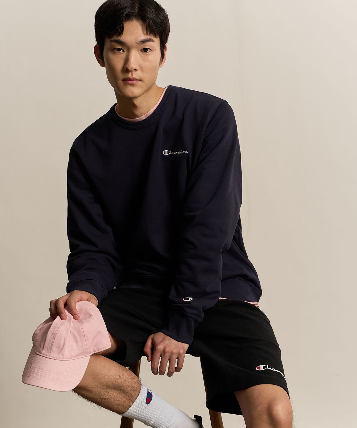 챔피온(CHAMPION) 스몰 스크립트 로고 크루넥 스웨트셔츠 Normal Navy