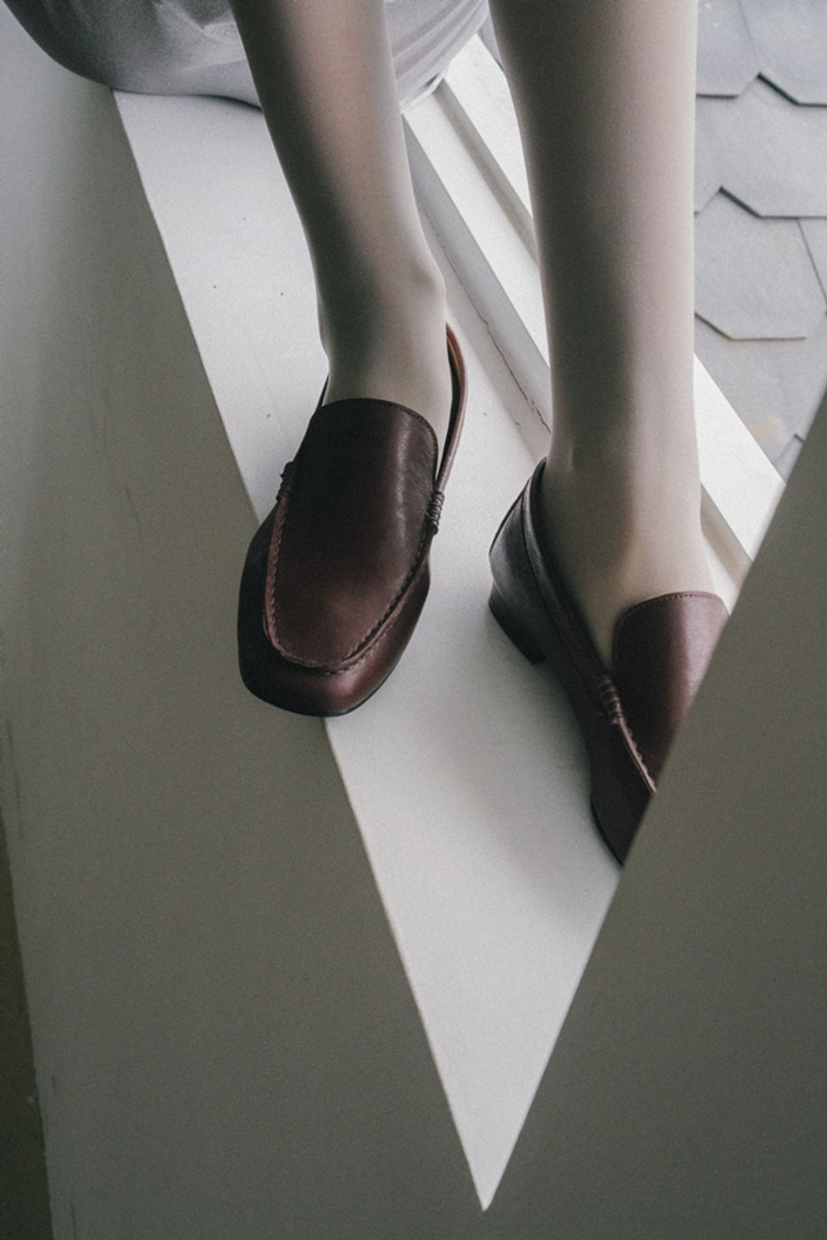 더 클로이스터(THECLOISTER) 스트롤 로퍼 (2 COLORS)