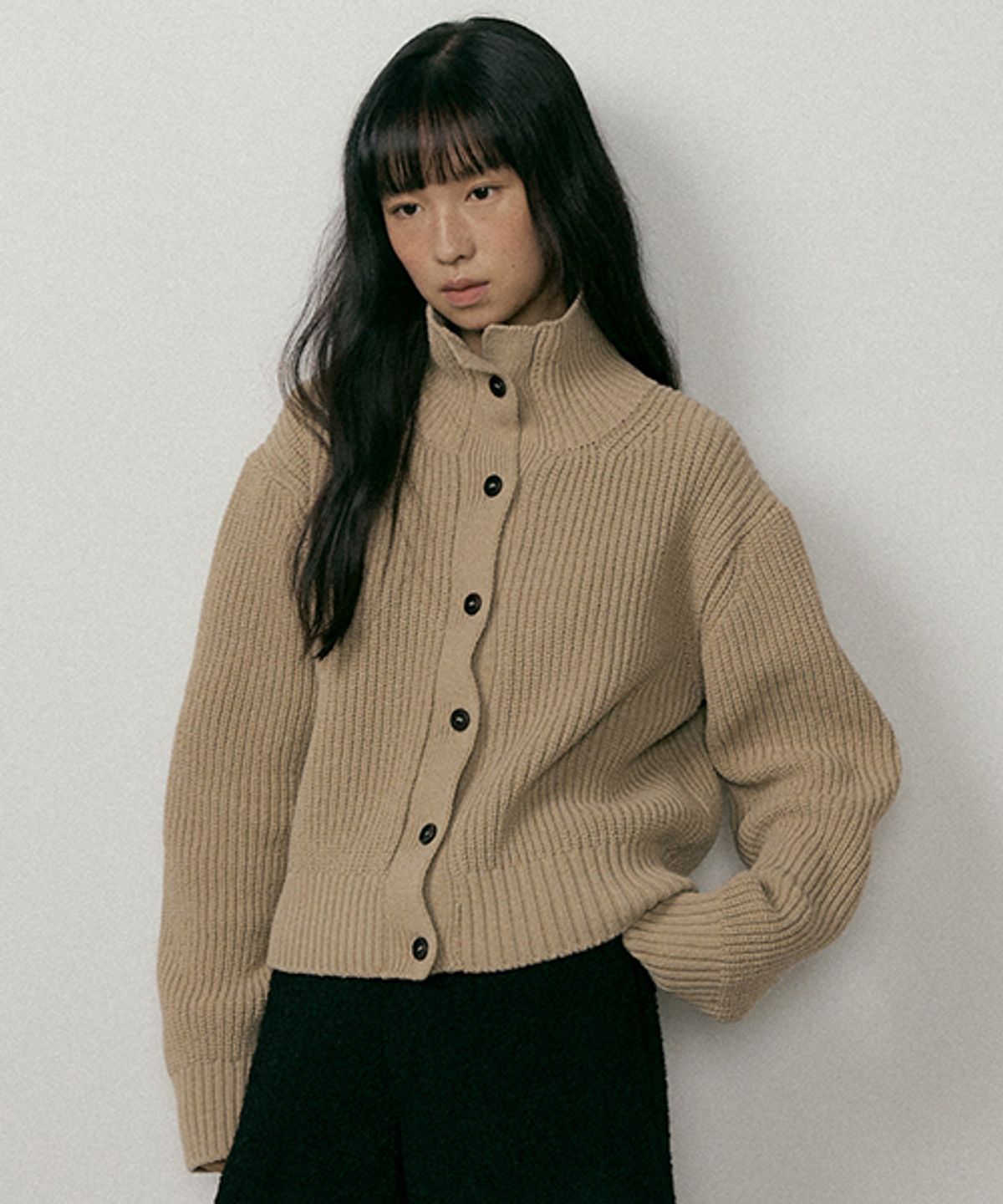 링서울(LINGSEOUL) wool high-neck knit cardigan-beige