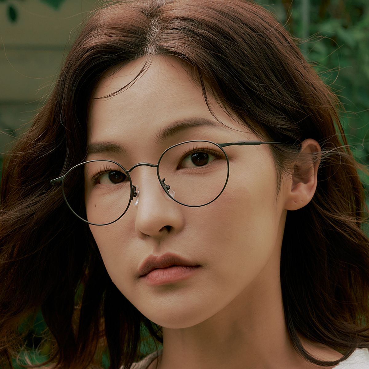 알로아이웨어(ALO EYEWEAR) AL8402 1010M 티타늄 그레이 레이어드 브릿지 안경테 블루라이트 렌즈 선택
