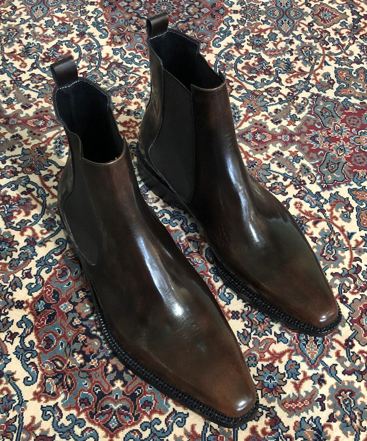 조앤슈(JOENSHOE) 헤리티지 첼시부츠 브라운 아도방