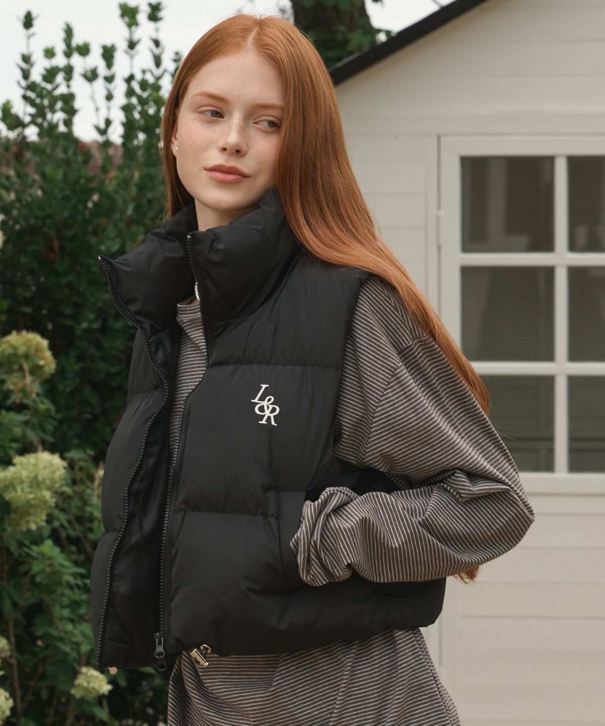 로시로우(LOSSYROW) Crop padded vest Black