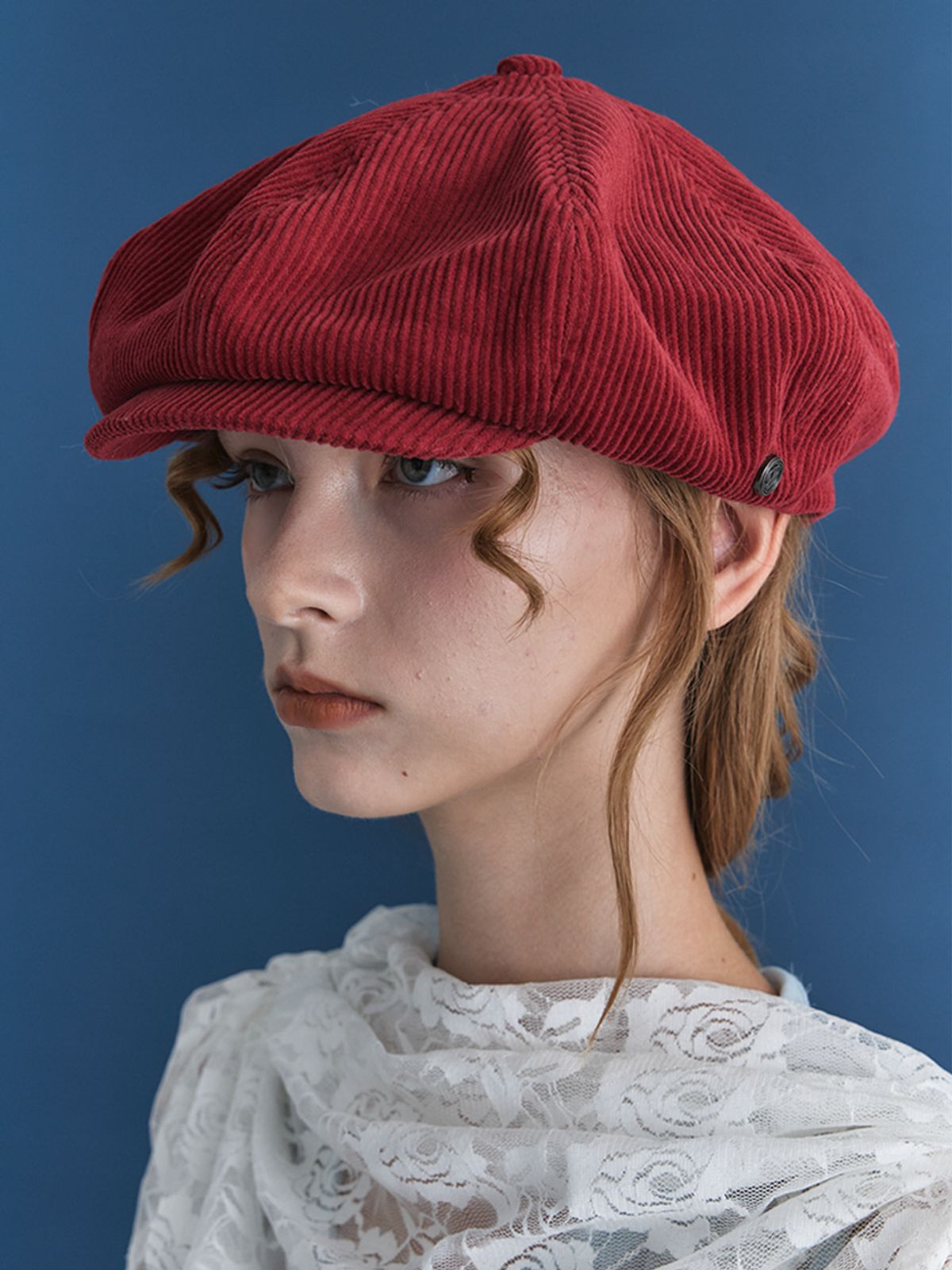 포에지담(POESIEDAME) MARGOT HAT IN RED CORDUROY