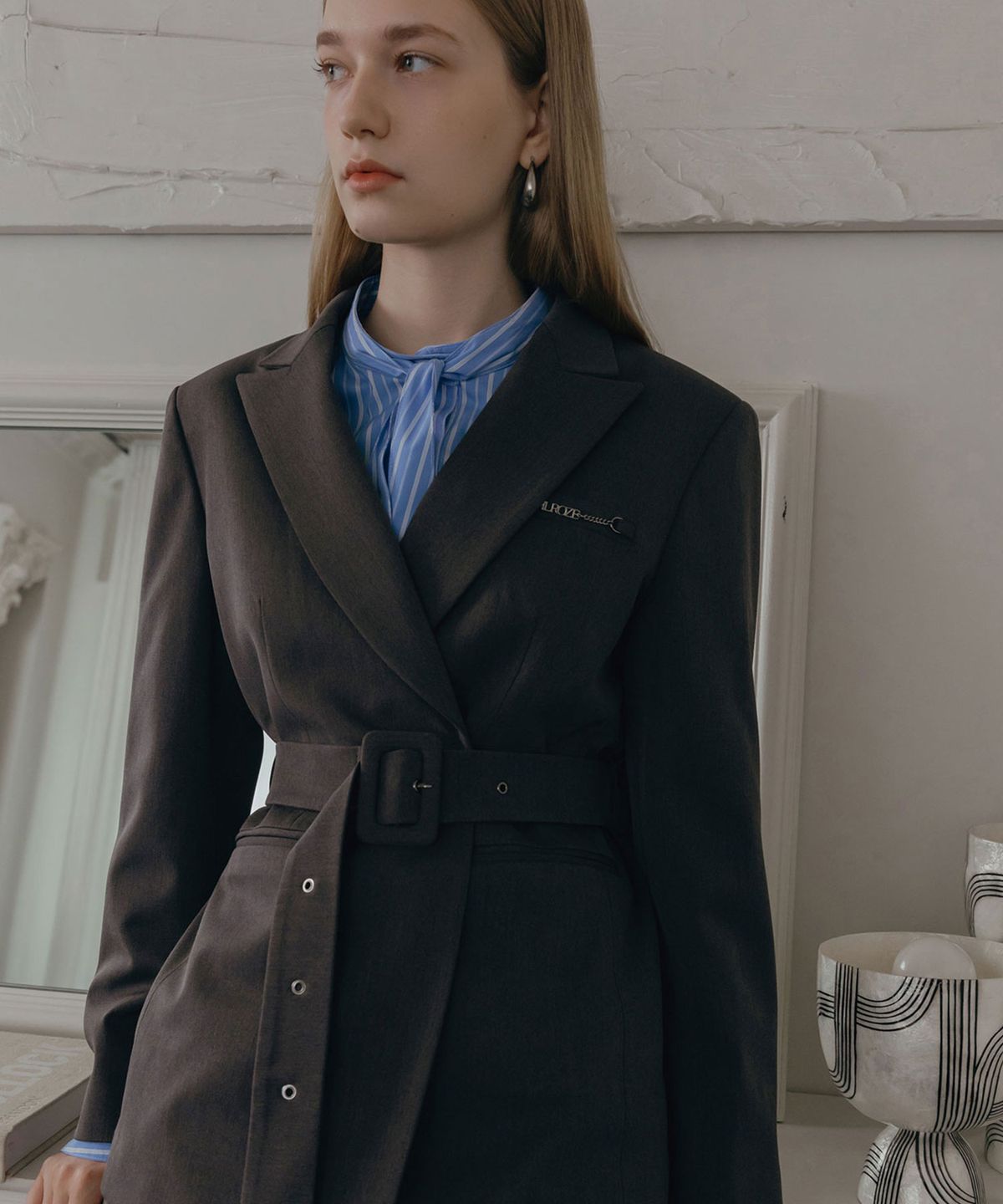 일로제(ILROZE) 럭스 벨트 블레이저 (그레이)