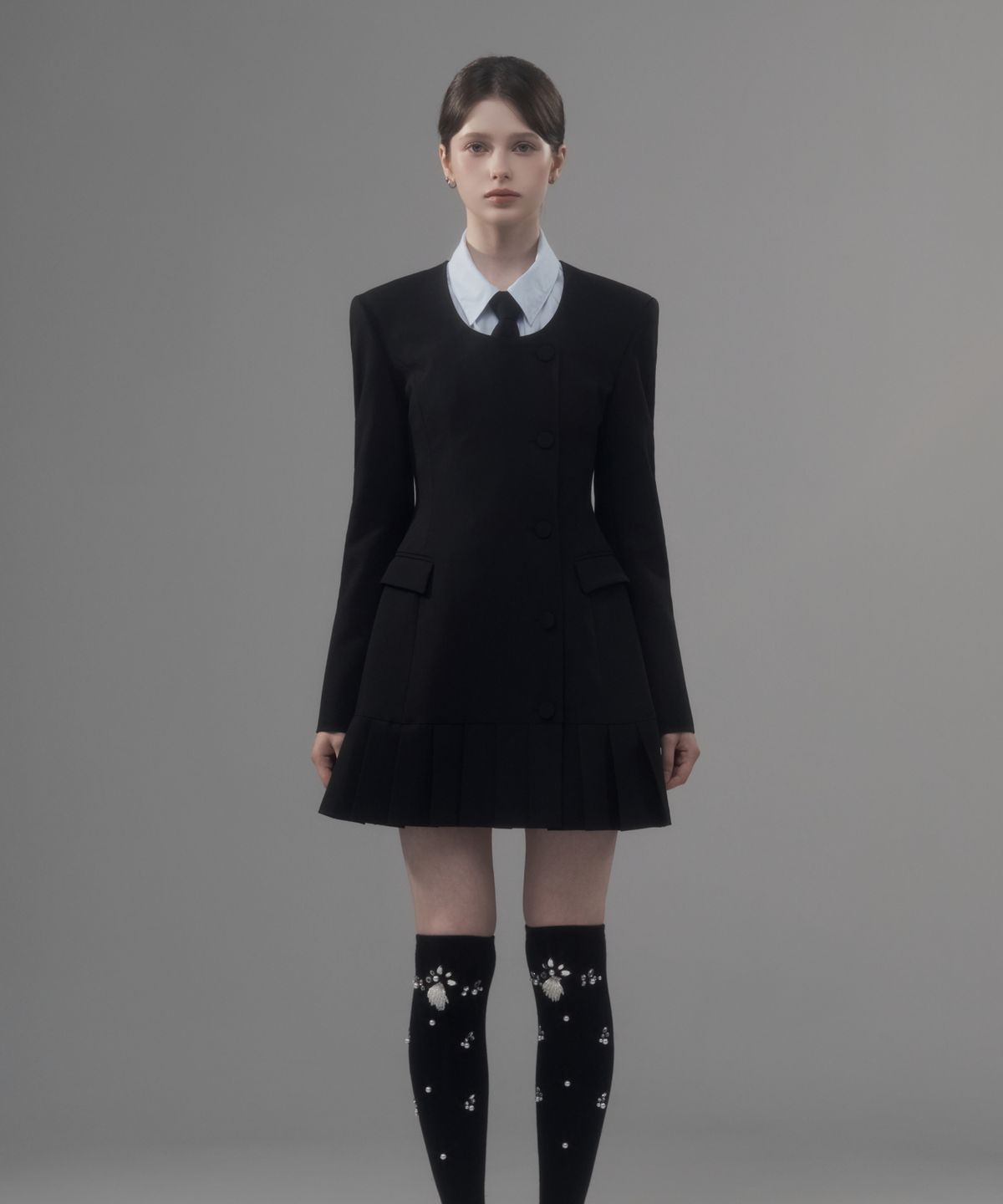 마우솔레움(MAU SOLEUM) Jenn Round Neck Pleated Suit Jacket Dress - Black
