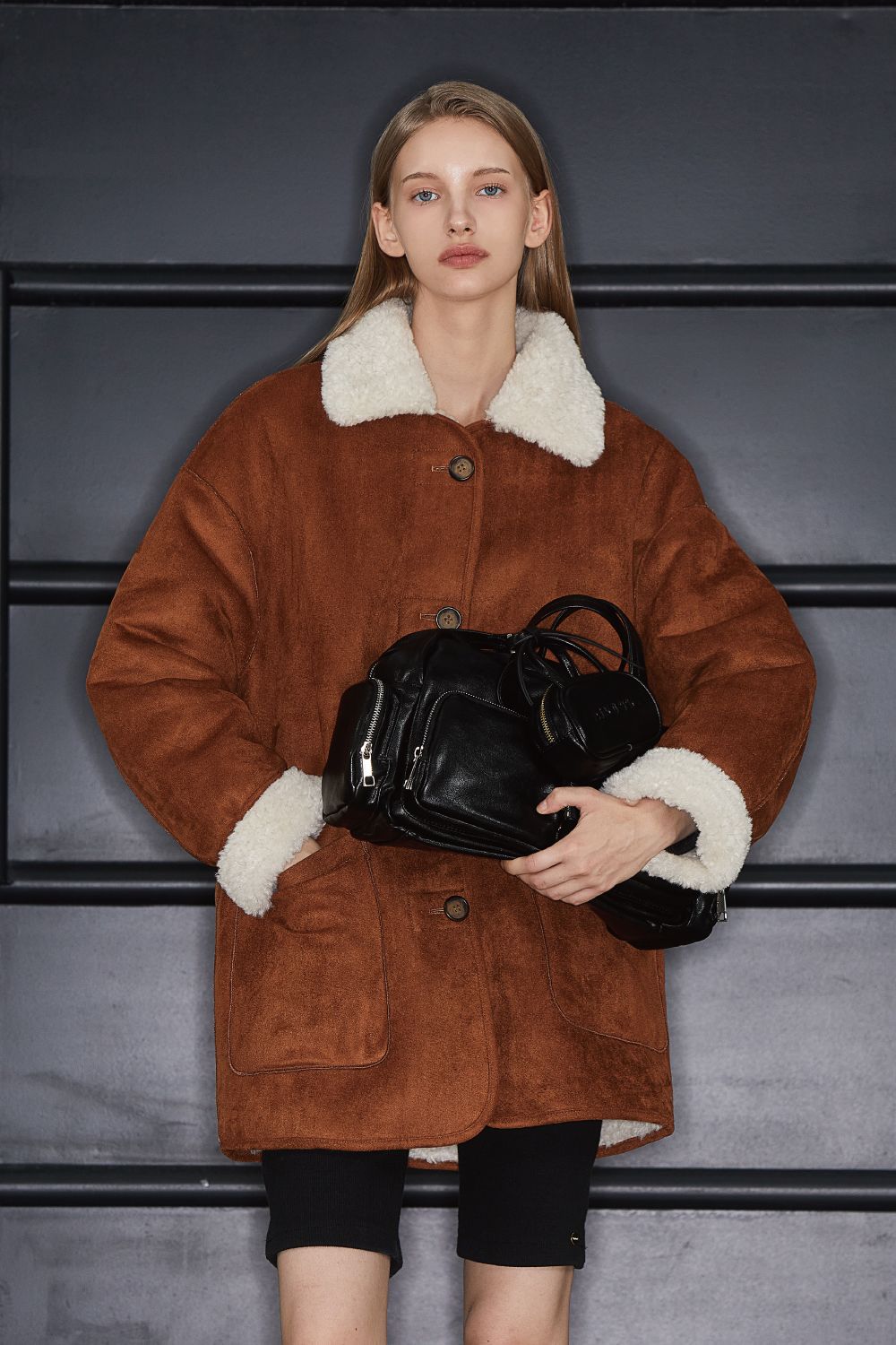 【Anoetic】CLASSIC OUTPOCKET SHOULDER BAG Anoetic Classic Shoulder Bag - Black – Seoul Market