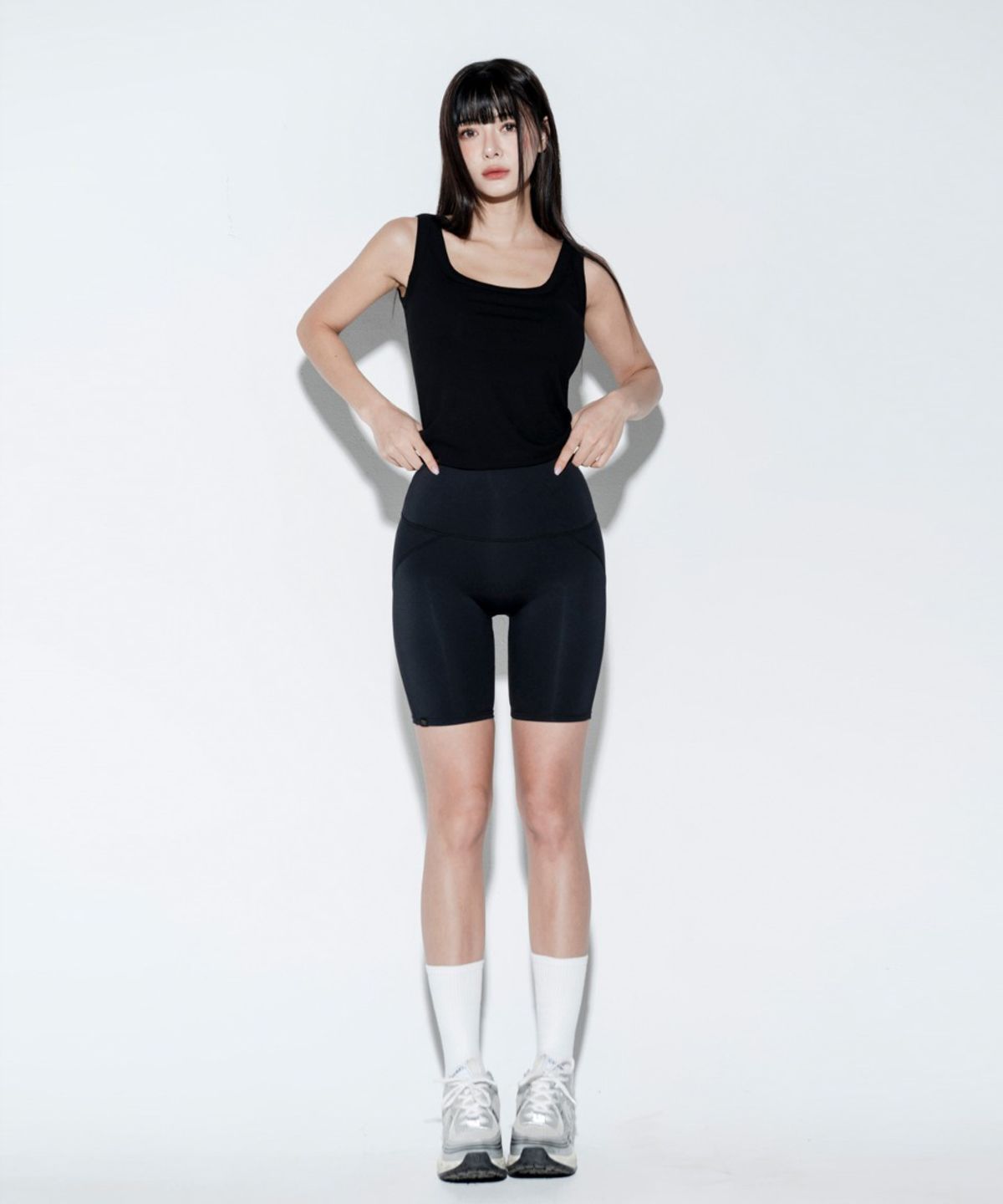 비나앤코(VINAANDCO) 4부 힙업레깅스 - 블랙 (XS/S/M/L)