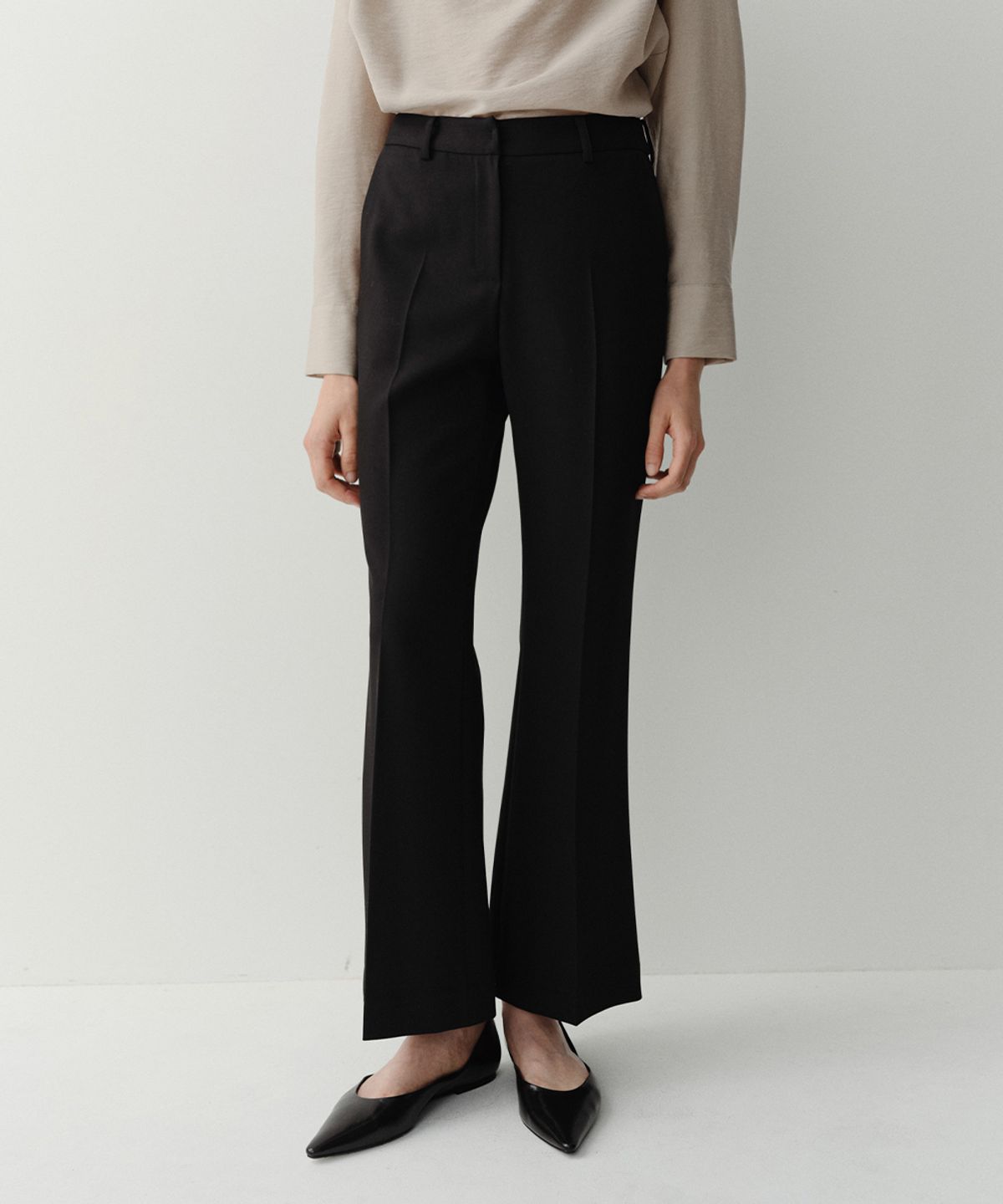 이아(EAAH) FW BELL BOTTOM PANTS (BLACK)