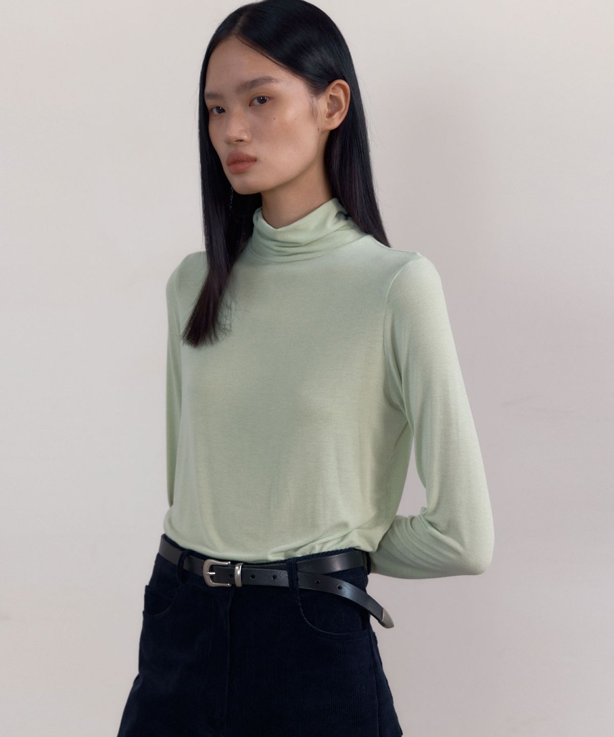 38컴온커먼(38COMEONCOMMON) Soft Slim Turtle-neck Top (Green Mint)