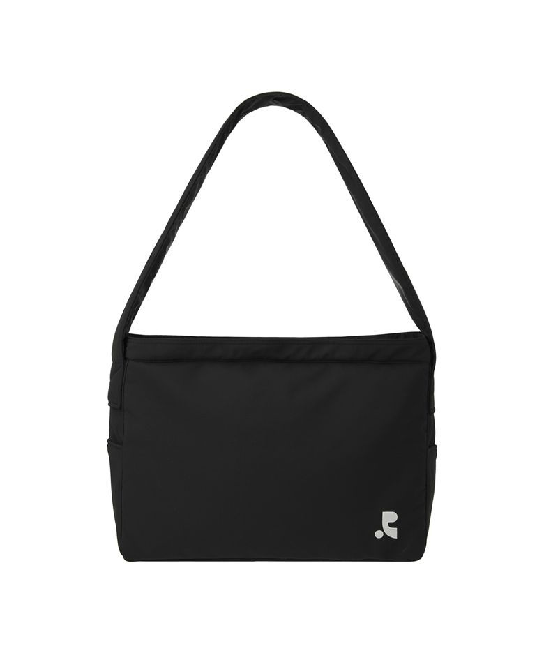 PADDING SHOULDER BAG - BLACK
