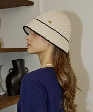 Line Point Knit Bonnet Hat - Light Beige