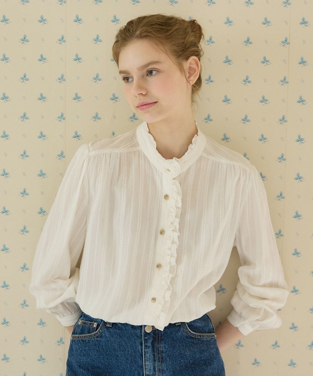 논로컬(NONLOCAL) Textured Double Frill Blouse - White