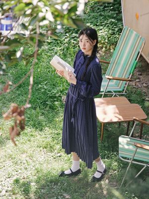 도트 플리츠 원피스_네이비