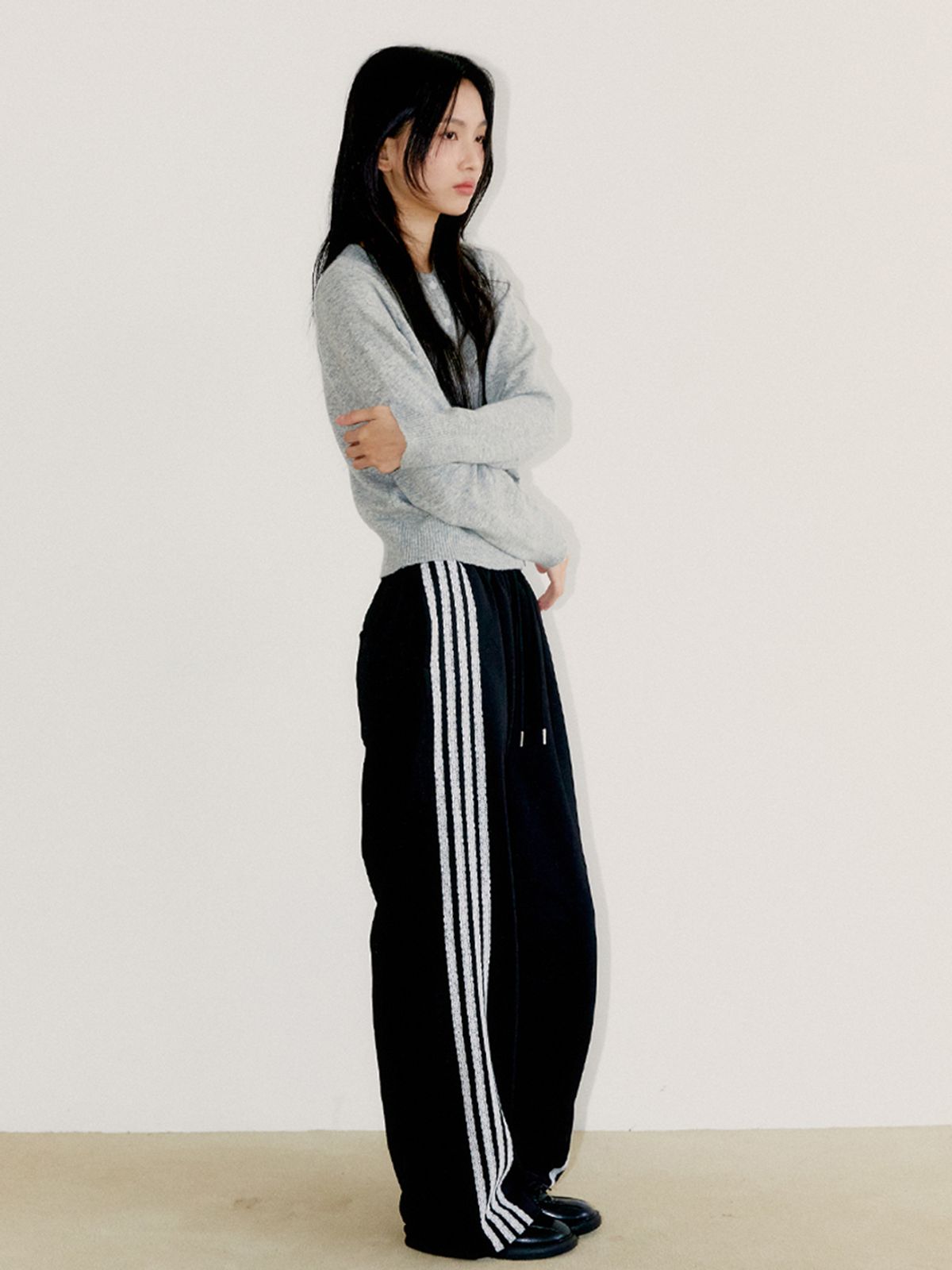 오피쉬(OAFISH) QUADRUPLE LACE TRACK PANTS, BLACK