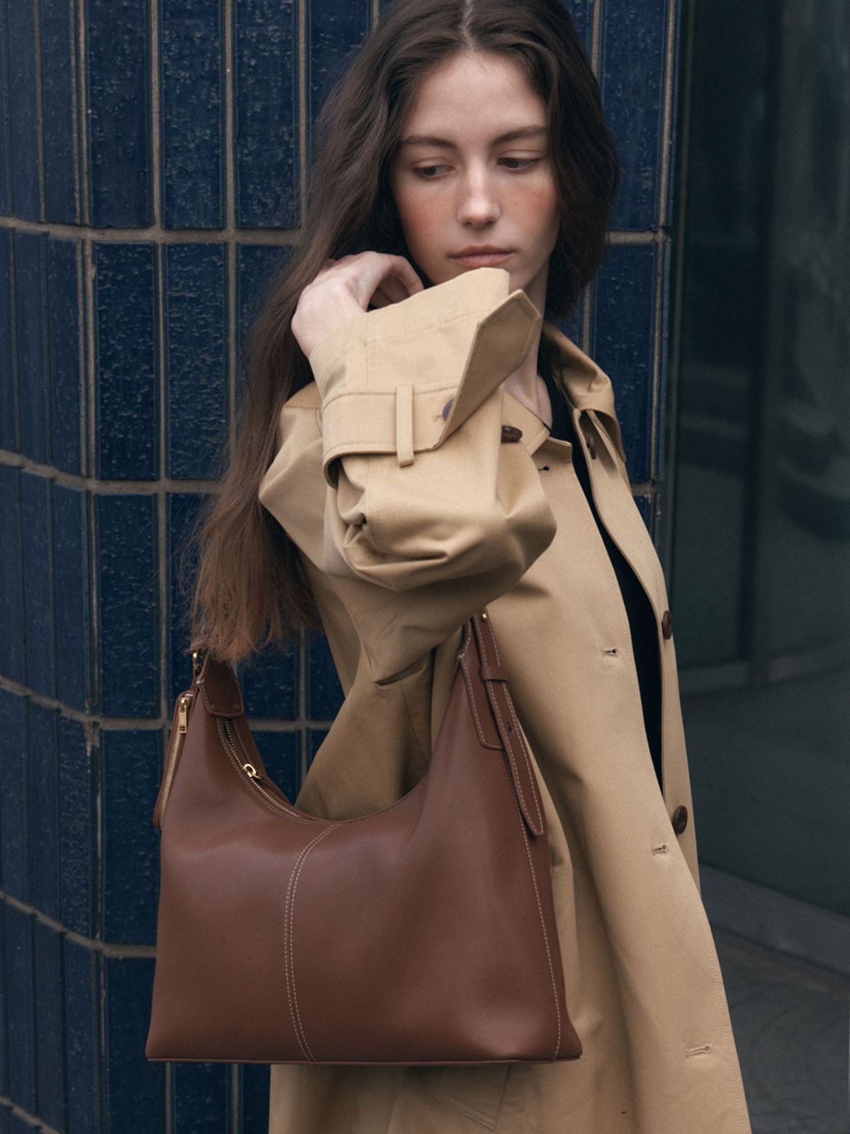 드메리엘(DEMERIEL) Veneta Hobo Bag Medium Tan Brown