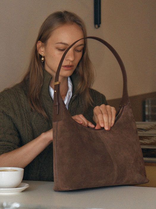 MUSINSA | DEMERIEL Veneta Hobo Bag Medium Chestnut