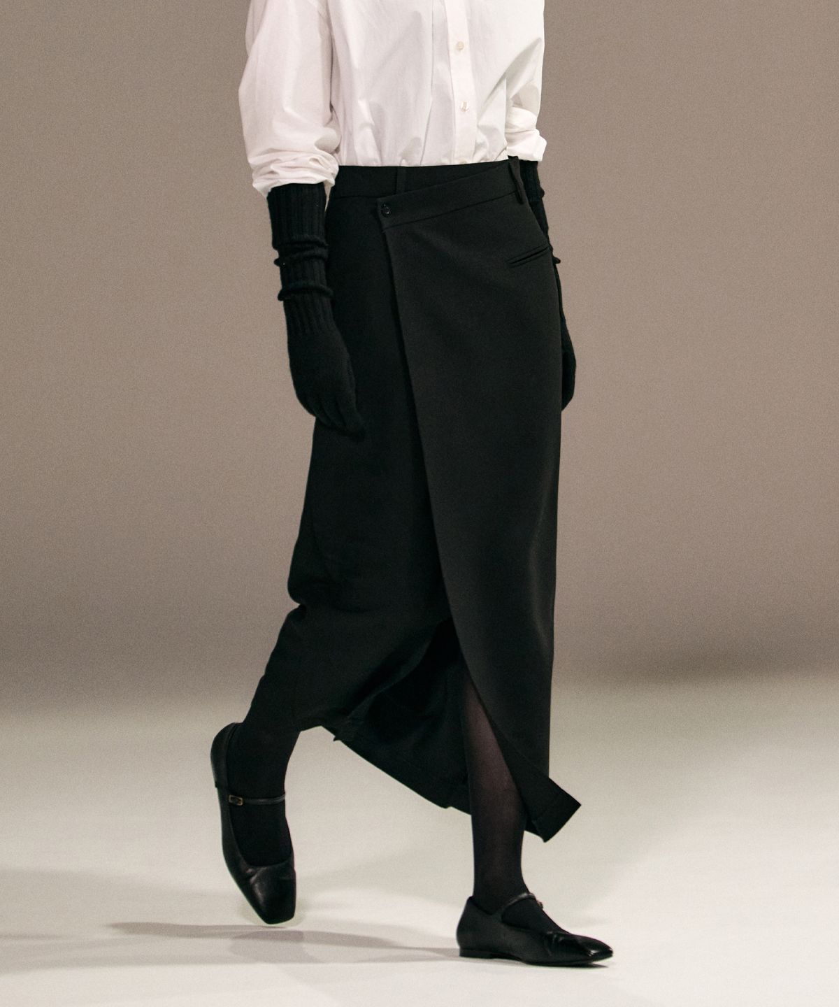 MUSINSA RIDIFI Asymmetrical Wrap Maxi Skirt (black)