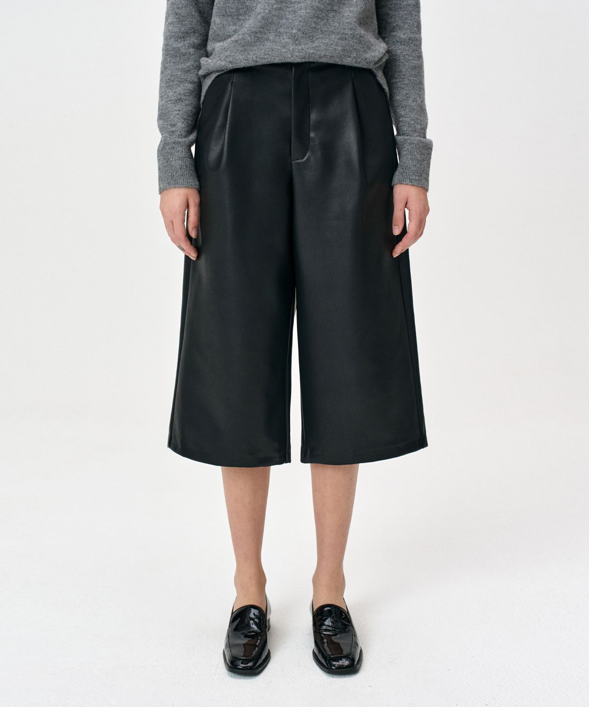 리디피(RIDIFI) 테일러드 레더 크롭 팬츠 (black)