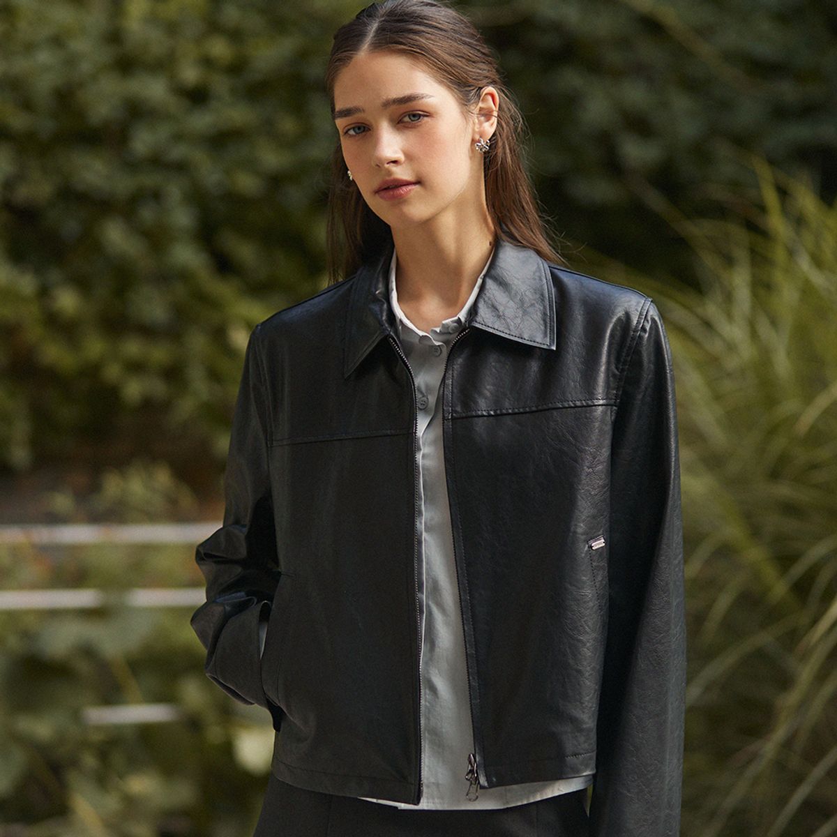 어다울(ADAUL) Pocket ad charm leather jacket - black