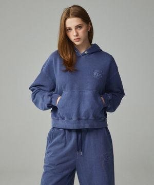 피그먼트 어센틱 자수 크롭 후드 네이비