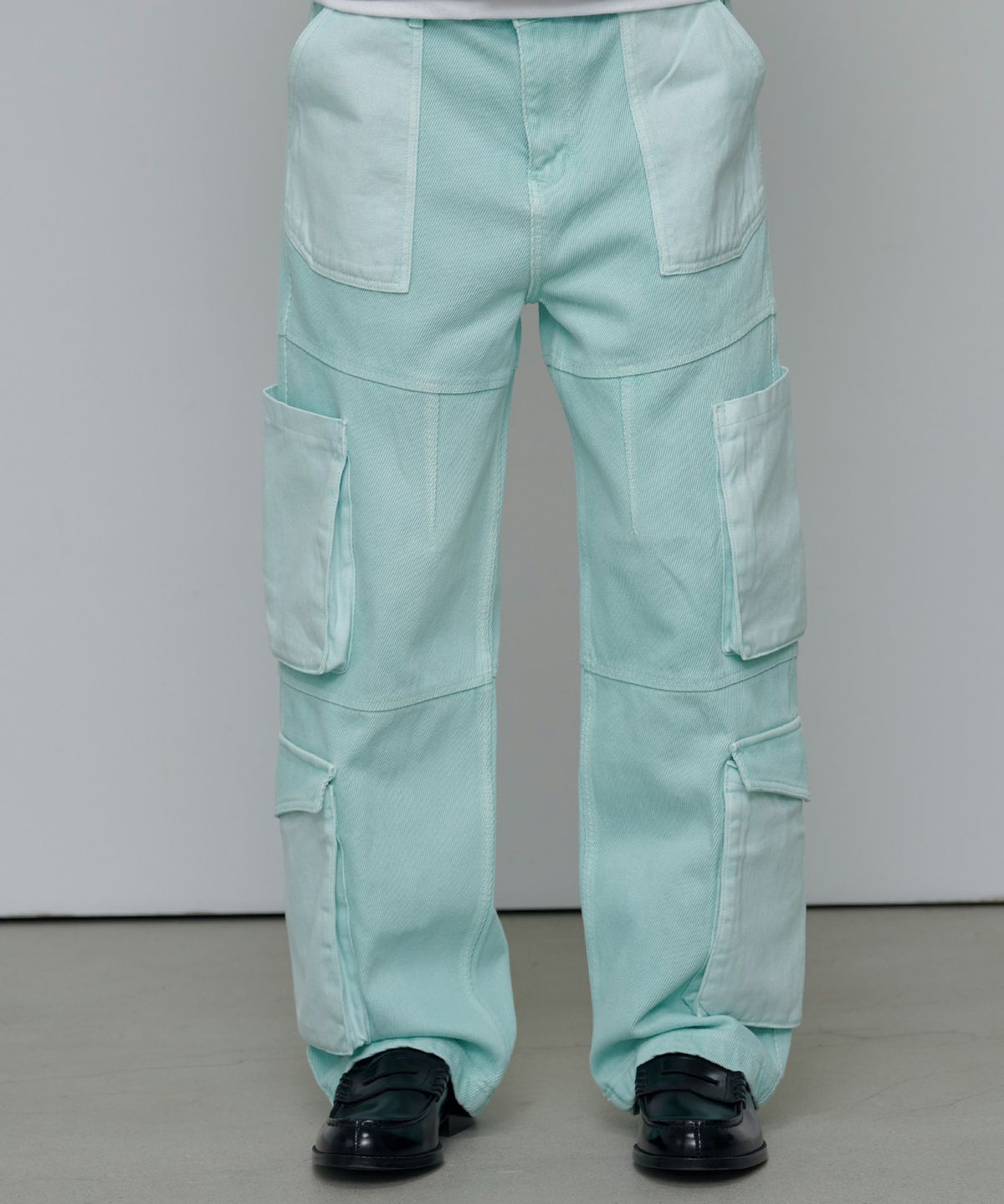 애니타임로릭(ANYTIME LOREAK) CAMELLIA BIG CARGO PANTS-MINT