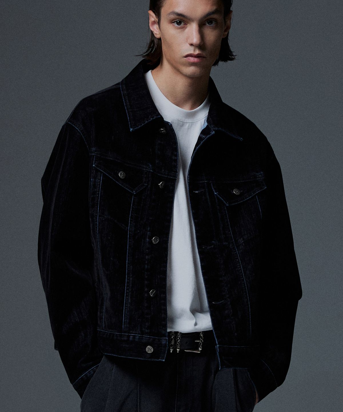 낫포너드(NOT4NERD) 4 Symbol Velvet Like Denim Trucker Jacket - Black